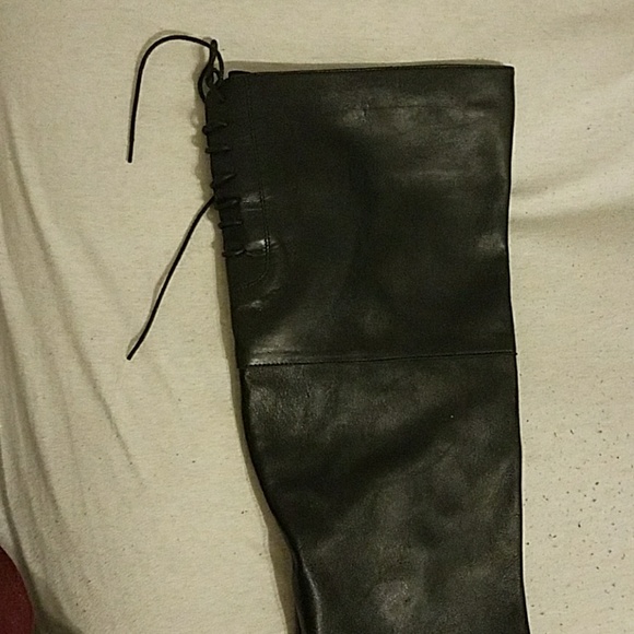 Knee high leather Stuart Weitzman boots - Picture 2 of 5